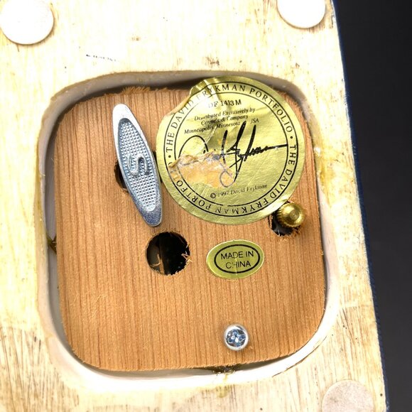 David Frykman Portfolio Santa on Skiis -Musical Figurine (1997) 11” – READ - Picture 12 of 13